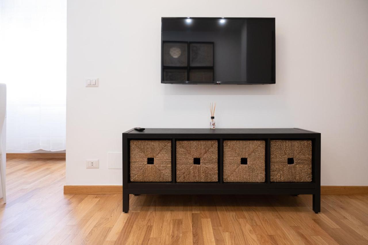 Residenza Lualdi Apartment Rome Bagian luar foto
