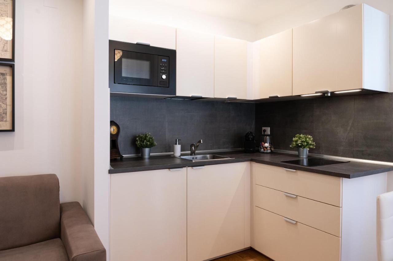 Residenza Lualdi Apartment Rome Bagian luar foto